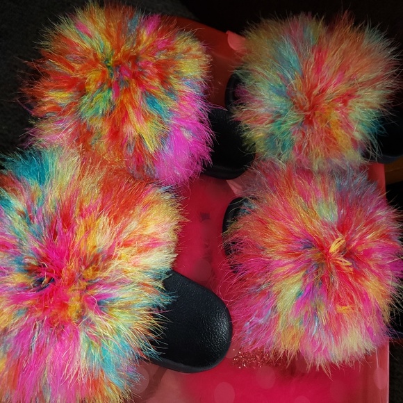 Fur slides - Picture 5 of 5